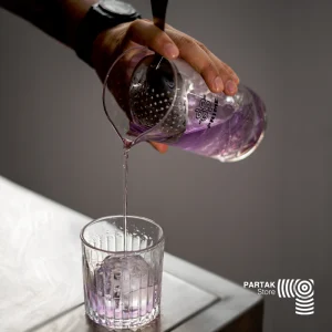 میکسینگ گلس چیست و چه تفاوتی با شیکر دارد؟