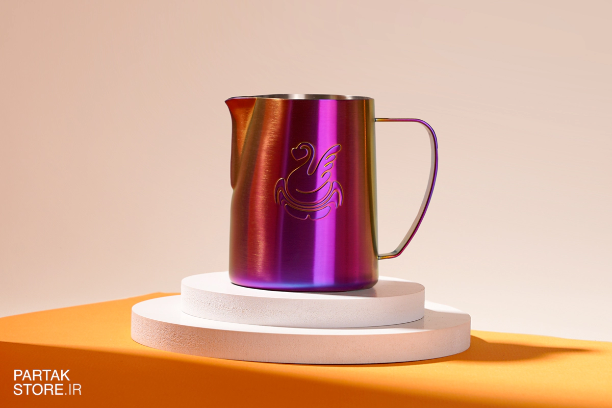 پیچر لاته آرت (Pitcher)