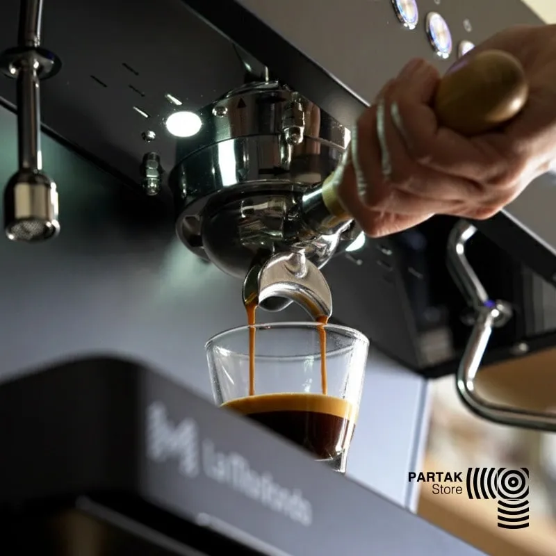 چطور تجهیزات کافی‌شاپ را به‌طور کامل و اصولی تمیز کنیم؟ 1