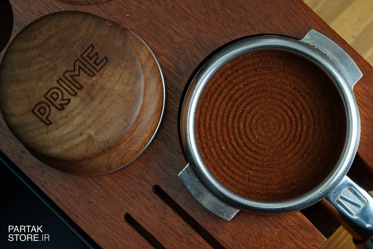 تکنیک WDT چیست؟ راهنمای علمی توزیع قهوه اسپرسو 3 مشکل لولر (Leveler) توهم صافی